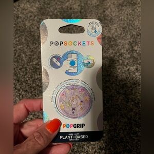 Pop socket